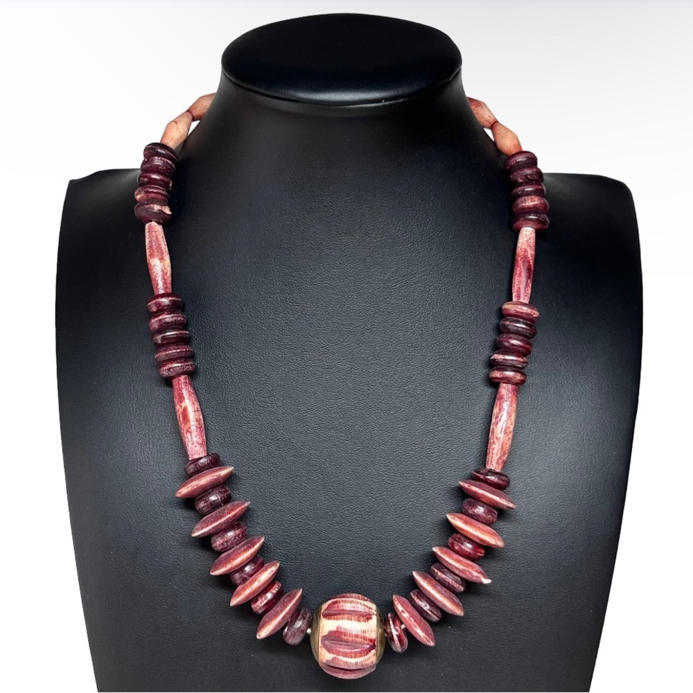 African Beauty Hand Crafted Natural Beaded Necklace Cranberry Red 17"
